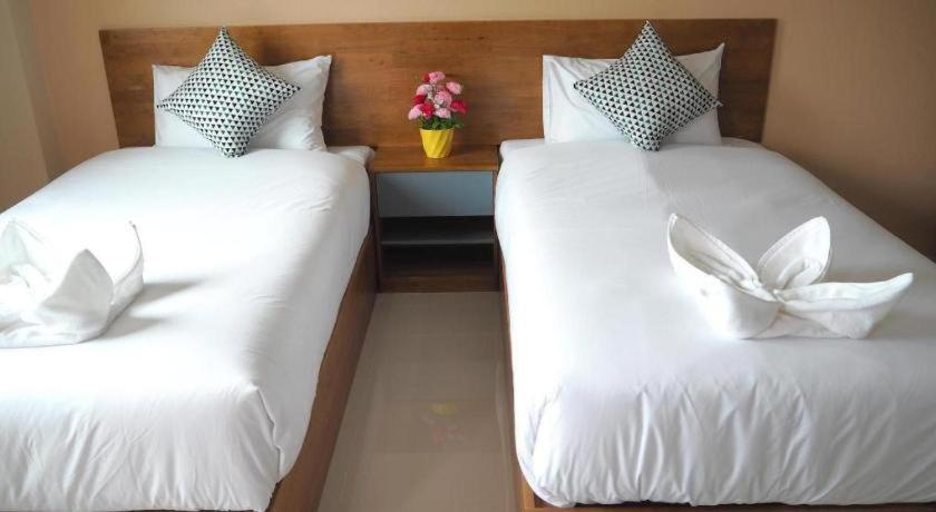Regent Room Hotel Surat Thani Esterno foto