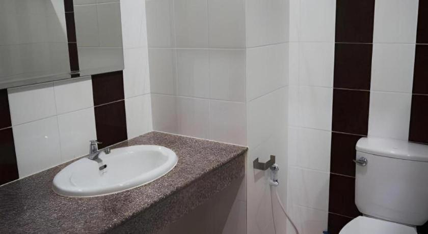 Regent Room Hotel Surat Thani Esterno foto
