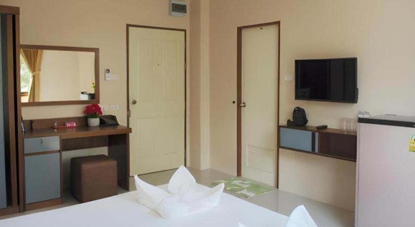 Regent Room Hotel Surat Thani Esterno foto
